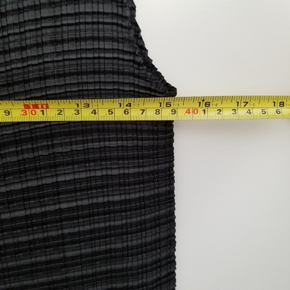 Calvin Klein Women's Top Size S/M Small Medium Black Sleeveless Textured Stretch - Picture 4 of 9